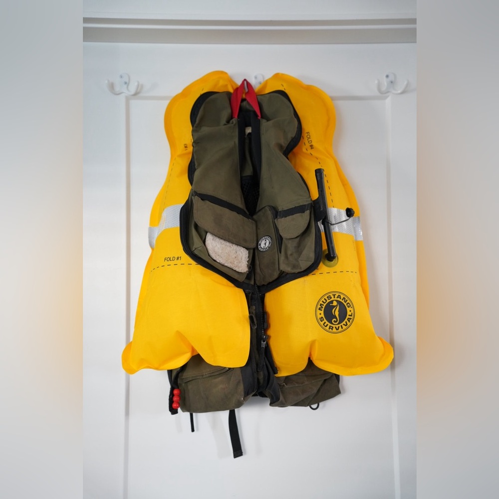 MUSTANG River Fishing Lifejacket